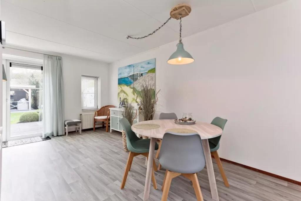Vakantiehuis Met Luxe Tuin Dichtbij Het Strand Kamperland Εξωτερικό φωτογραφία
